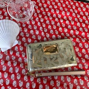 MICHAEL KORS wristlet